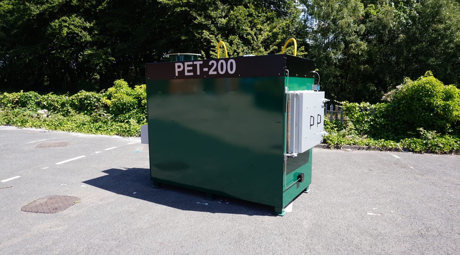 Green PET 200 outdoors