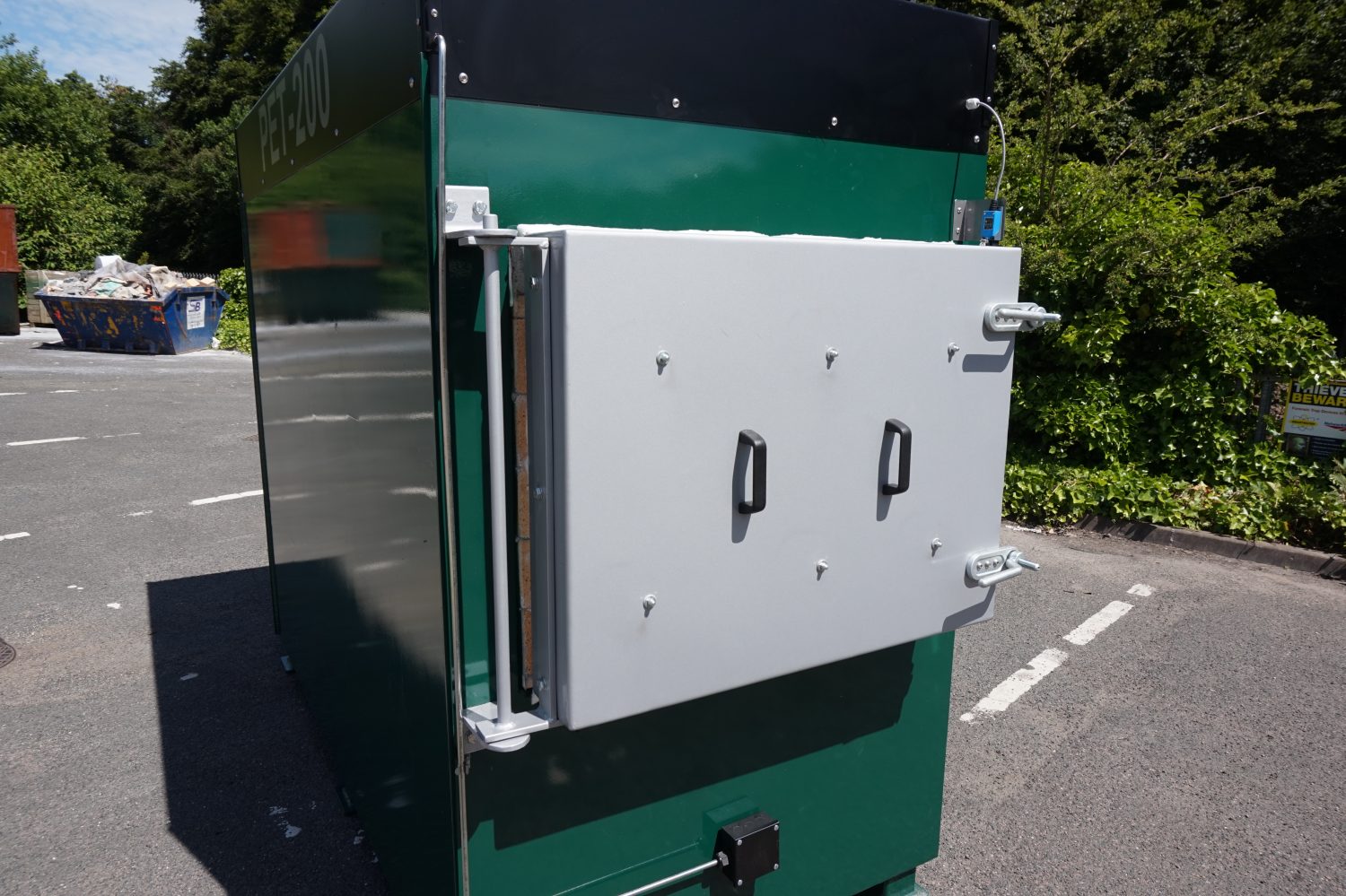 Pet 200 veterinary cremator