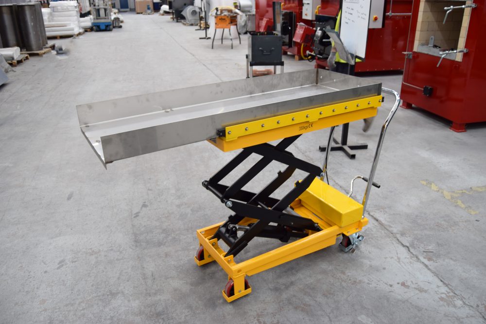 pet cremation lift table accessory