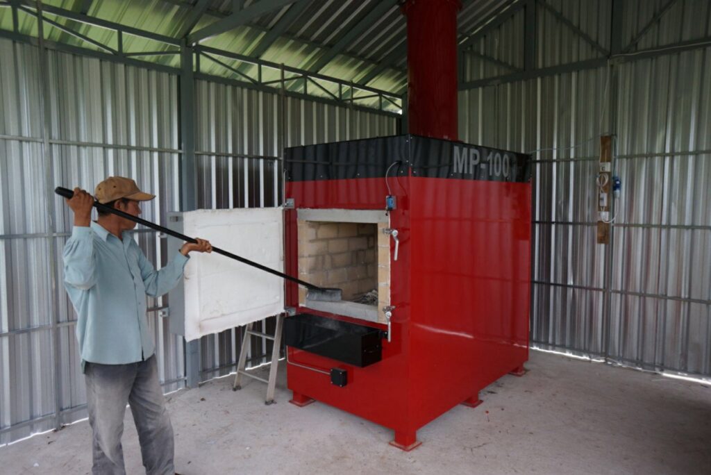 How Does a Medical Waste Incinerator Work?